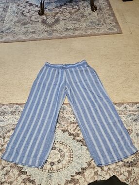 Old Navy Blue and White Striped Wide Leg Pants